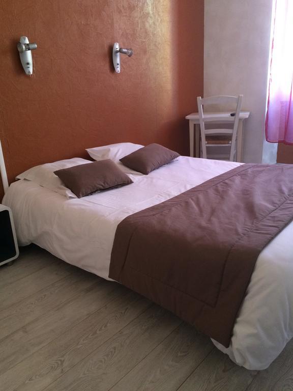 Au Royal Hotel Καρκασόν Εξωτερικό φωτογραφία