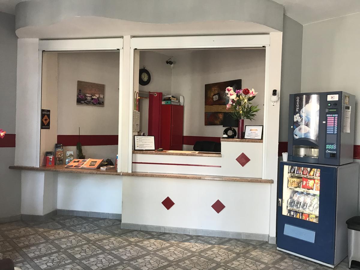 Au Royal Hotel Καρκασόν Εξωτερικό φωτογραφία