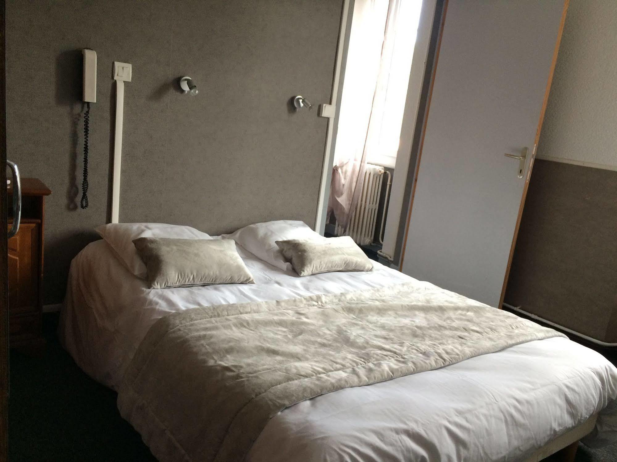 Au Royal Hotel Καρκασόν Εξωτερικό φωτογραφία