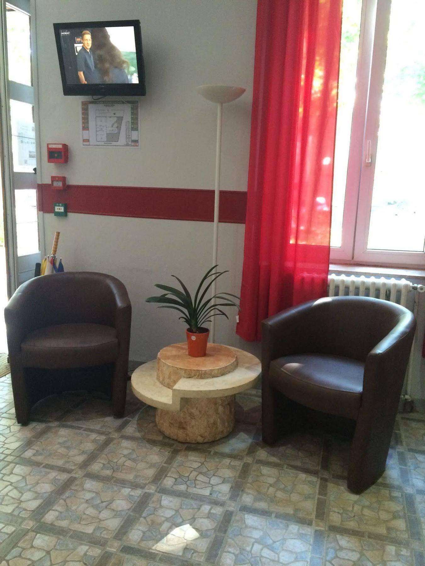 Au Royal Hotel Καρκασόν Εξωτερικό φωτογραφία